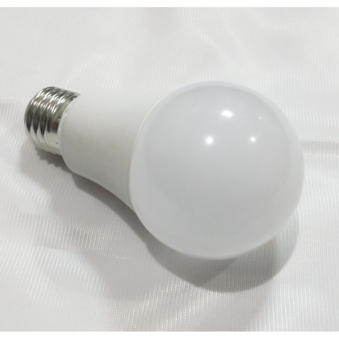 Bombilla E27 LED GLOBO 9W 230V