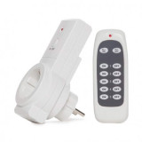 Enchufe schucko con mando a distancia