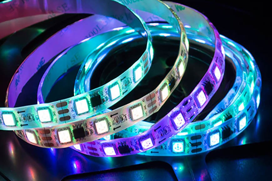 Diferencia entre las tiras LED RGB Digitales y tiras LED RGB analógicas